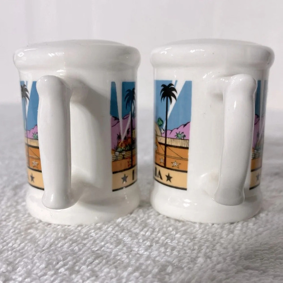 Vintage Ceramic Hollywood California Salt & Pepper Shakers With Handles - Picture 3 of 9
